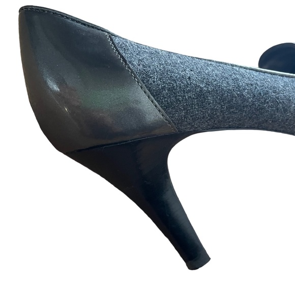 Anne Klein silver and grey wool and leather platform heels. Womens 7.5M - Picture 3 of 8